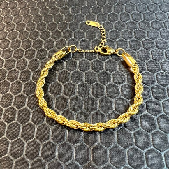 Rope Chain Bracelet 18 K Gold Plated 9.0 inches in Length - Picture 1 of 2